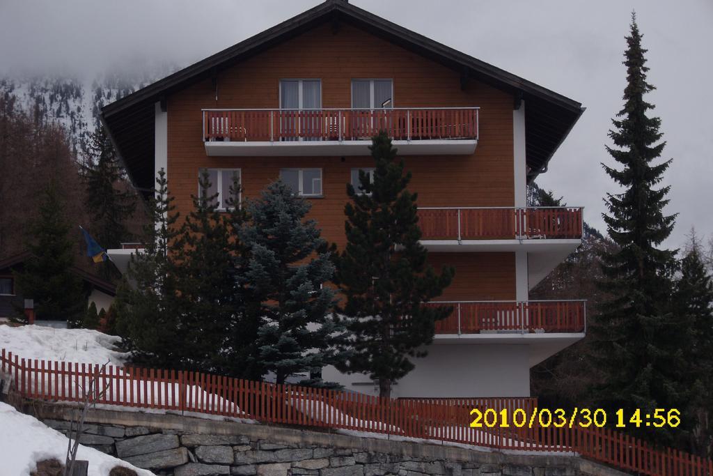 Haus Waldheim Grachen Apartment Exterior photo